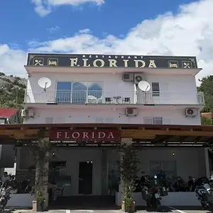 rooms-florida.hotelinzadar.com/